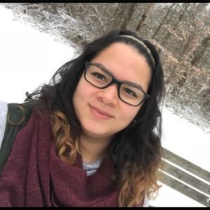 Meet your Posher, Camila